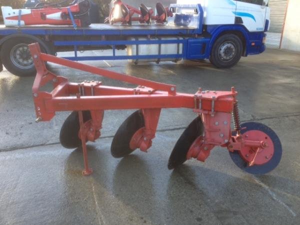 247-7712667 3-Disc plough - Image 1