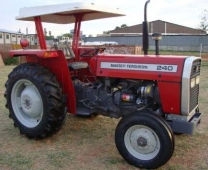 Massey Ferguson 240